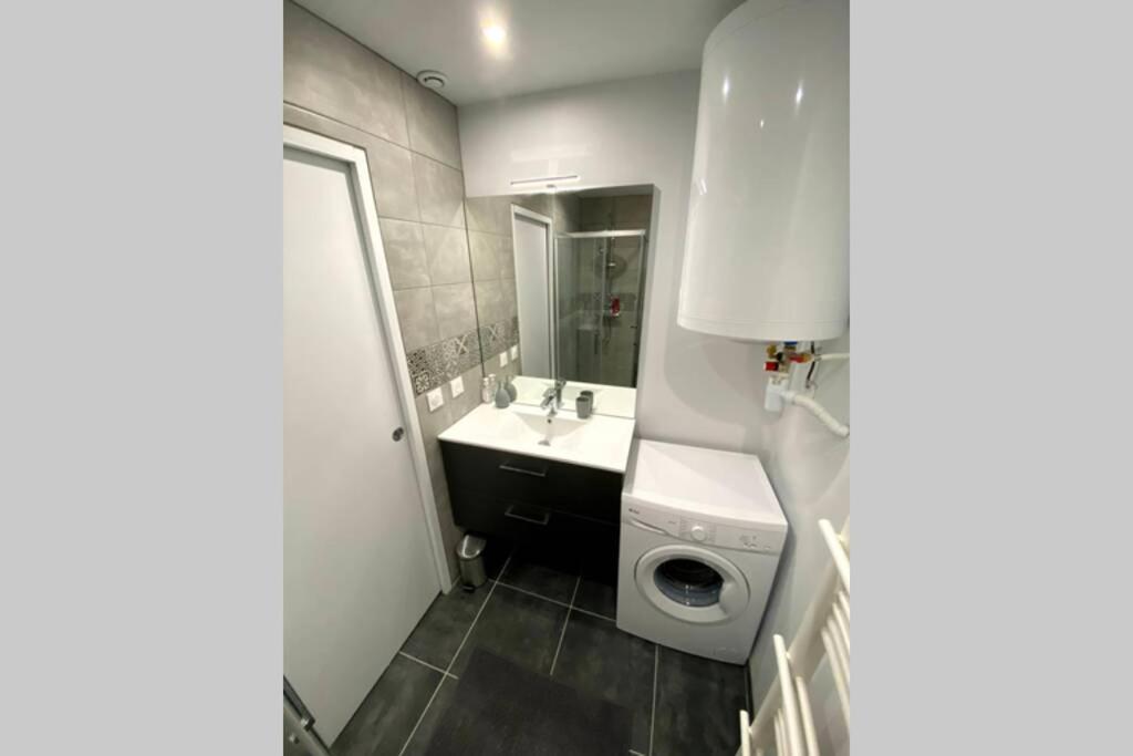 Appartement moderne et cosy, proche CNPE Lagnieu Extérieur photo
